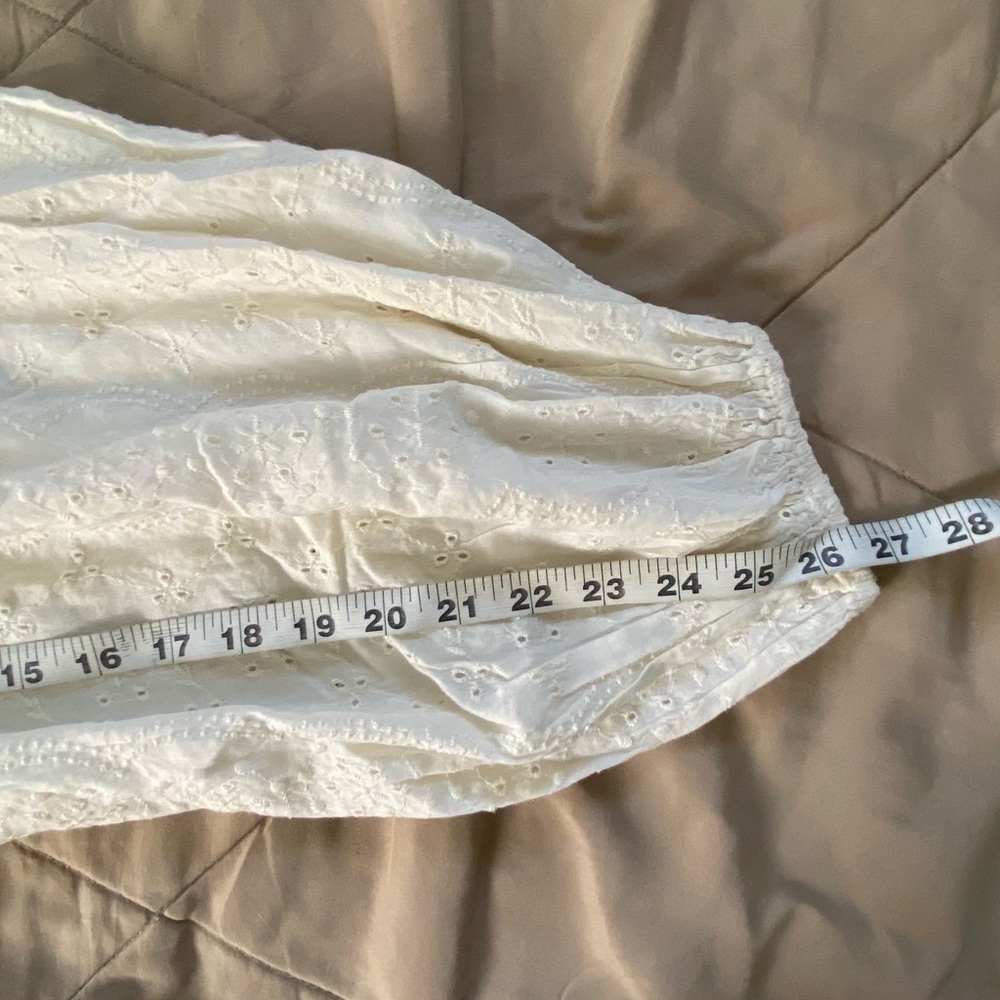 NWT - Old Navy Oversized Blouse with Embroidery Details- Size: 3X - Picture 15 of 16